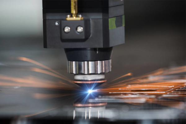 使用激光焊接機(jī)有哪些顯著的優(yōu)勢？